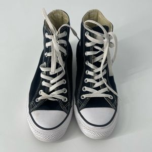 Converse Chuck Taylor All Star High Top Black - Mens 6. -Womens 8.5  Nice! M9160